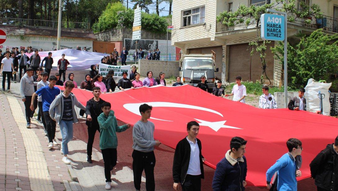 19 Mayıs Atatürk'ü Anma, Gençlik ve Spor Bayramı Gençlik Yürüyüşü
