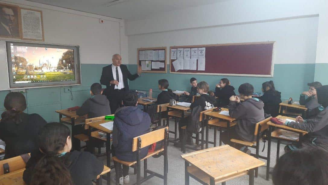 İlçe Milli Eğitim Müdürü Aydın BAHÇECİ Fatih Sultan Mehmet Ortaokulunu Ziyaret Etti.