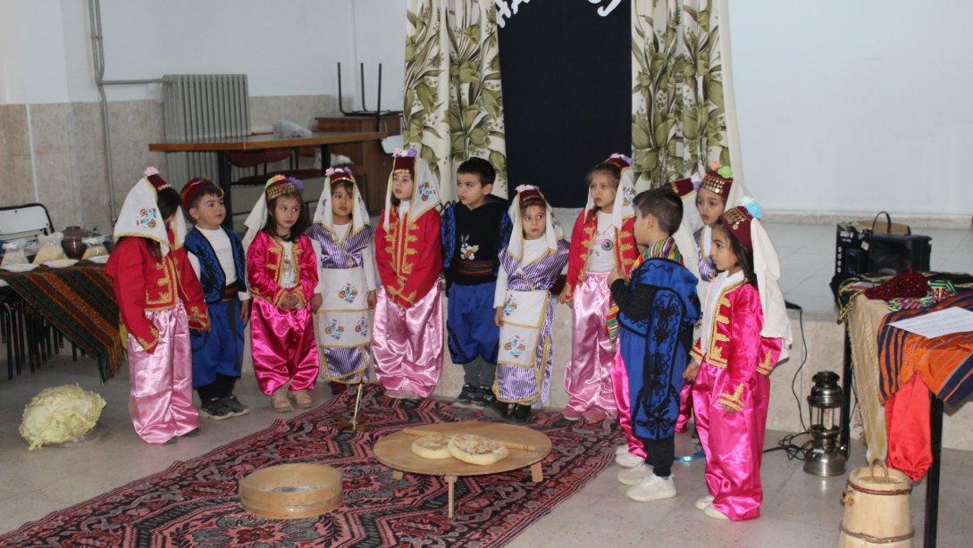 Şehit Serdal Uyanık Cumhuriyet İlkokulu Ana Sınıfı Öğrencilerinden 